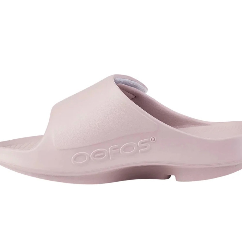 OOFOS Women's Light Pink Comfort Sandals